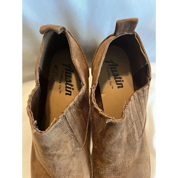 Austin Trading Co Brown Suede Booties Size 10 - Picture 2 of 5
